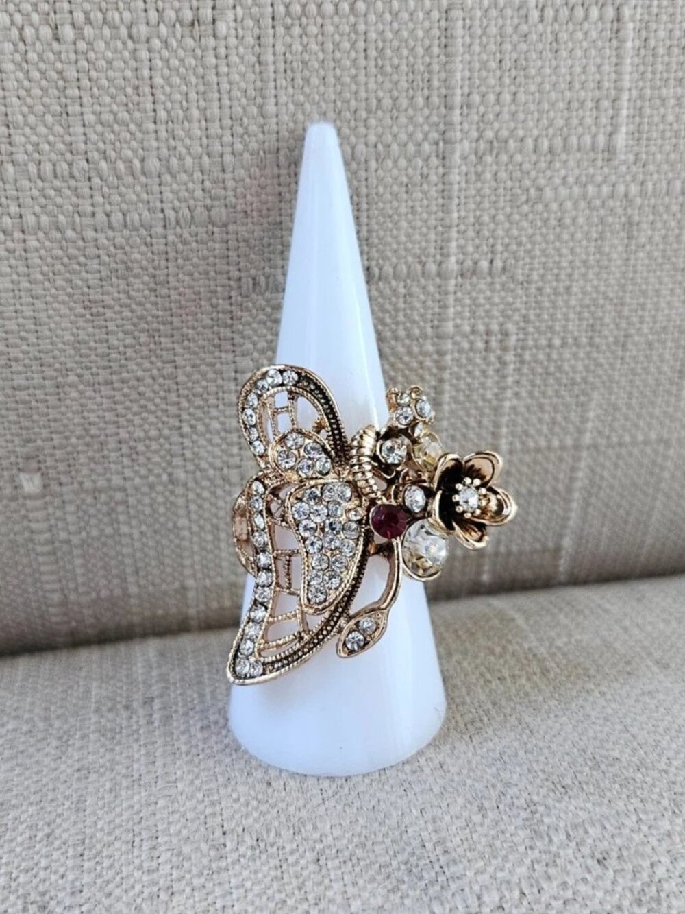 Butterfly Ring Fashion Women Ring Gold Tone Fashion Jewelry Ring Size 8 NW - Picture 9 of 11